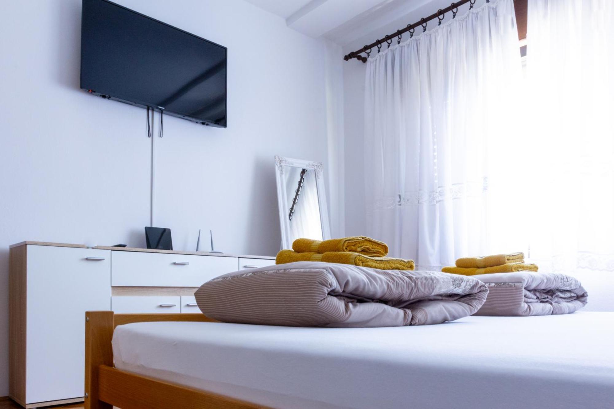 Sea View Retreat With 170Mbps Wifi And Sunny Balcony Appartement Kastav Buitenkant foto