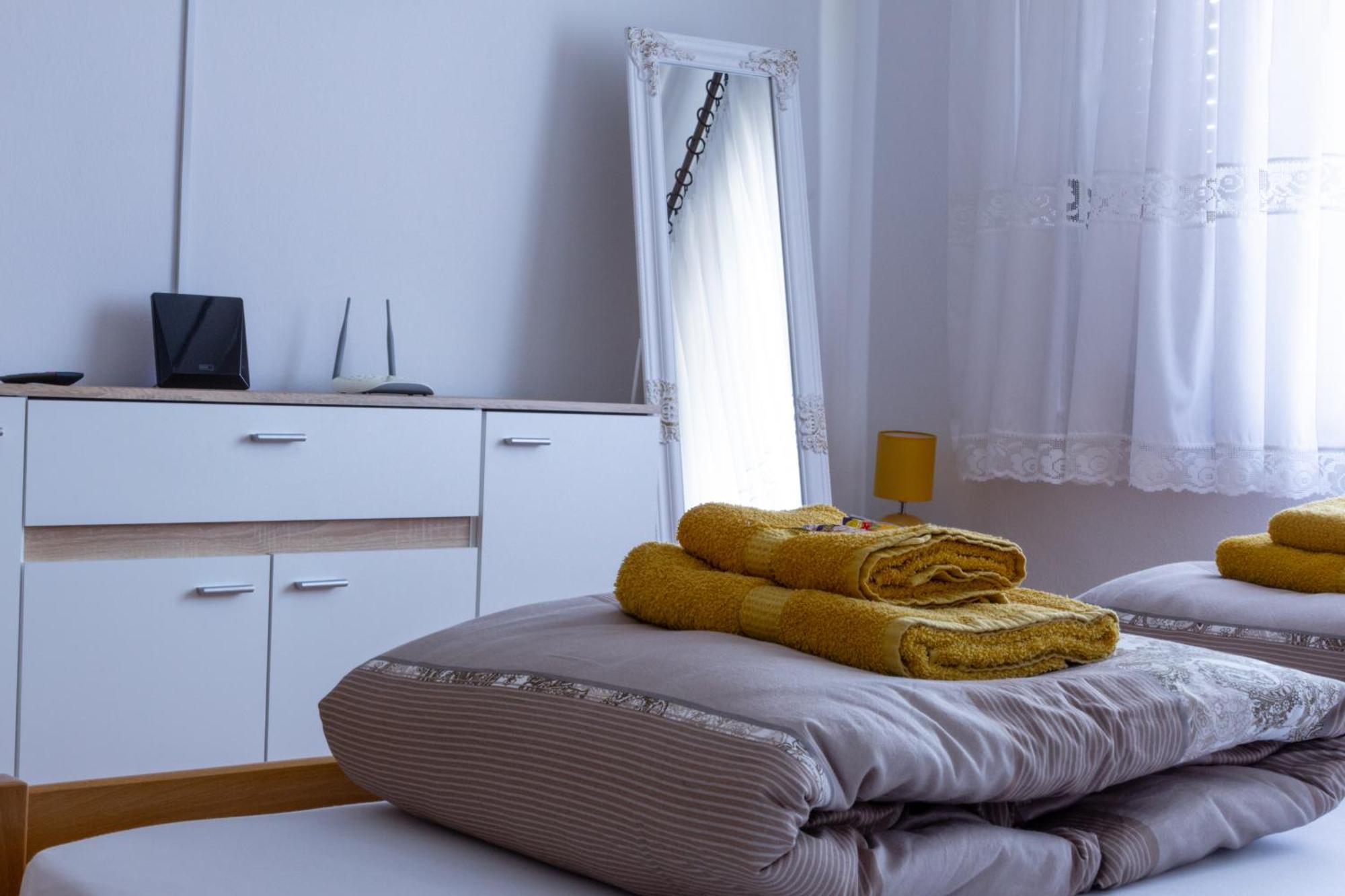 Sea View Retreat With 170Mbps Wifi And Sunny Balcony Appartement Kastav Buitenkant foto