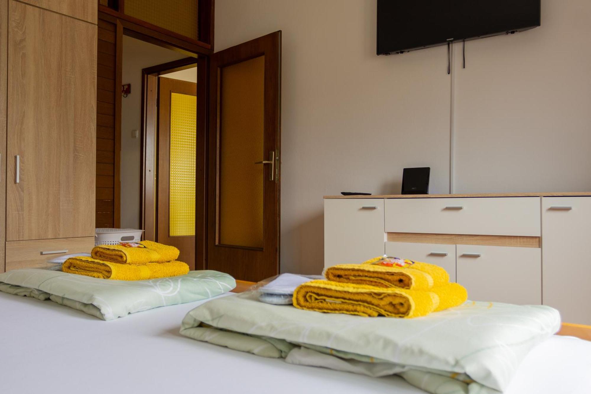 Sea View Retreat With 170Mbps Wifi And Sunny Balcony Appartement Kastav Buitenkant foto